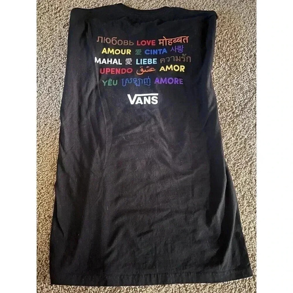 Vans Shirt Men's Medium New Pride Is Love Black Graphic Tee NWOT - Picture 7 of 7